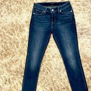 Lucky Brand women’s jeans. NWOT size 2  26 length